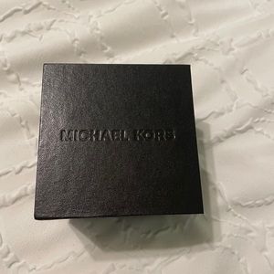 Michael kors watch box